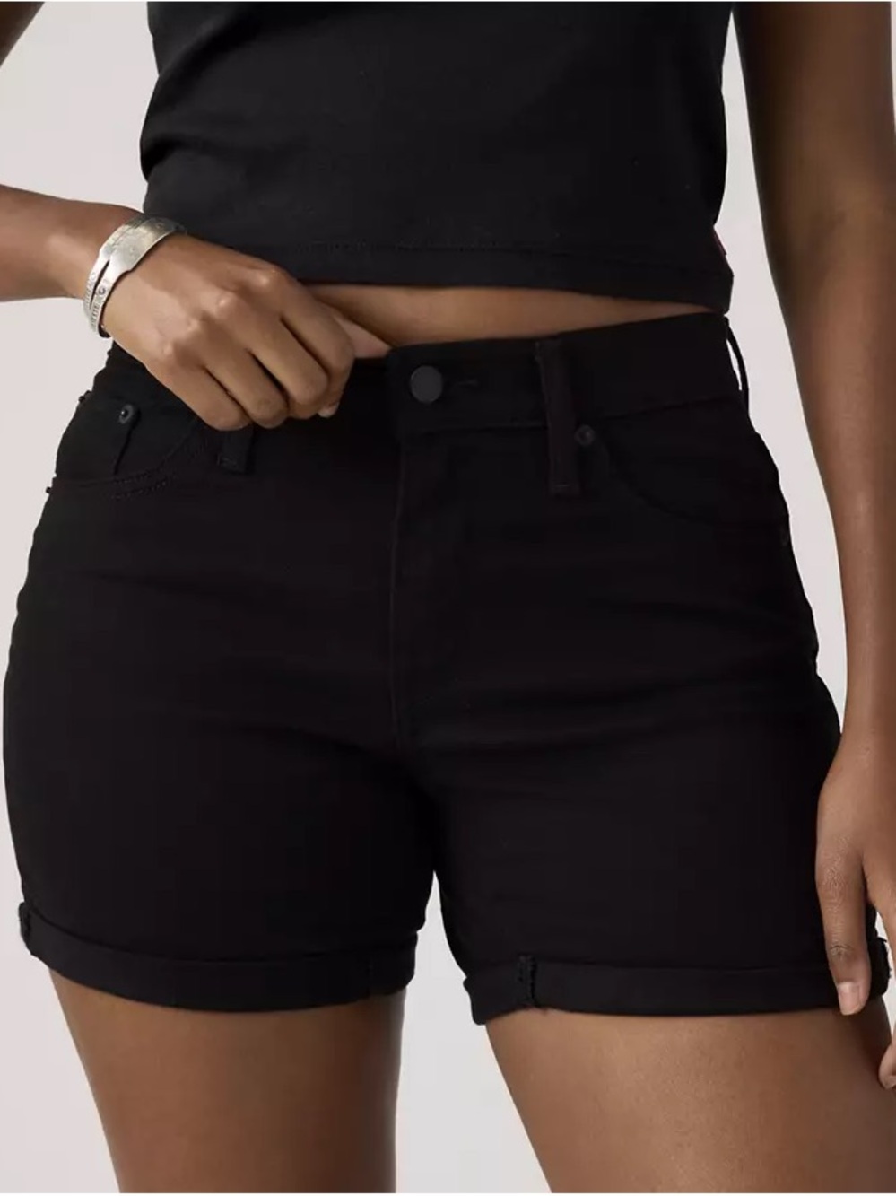 Levis High-Rise Mid Length Women’s Black Denim Shorts size 32